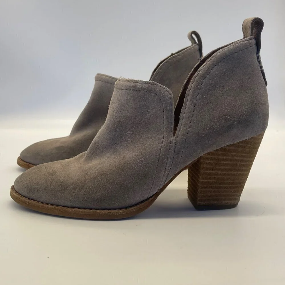 Jeffrey Campbell Rosalee Women’s Ankle Booties – Size 7 – Light Taupe Suede
